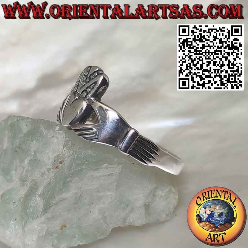 Bague en argent irlandais Claddagh (Amour, fidélité et amitié) avec "V" sur la couronne