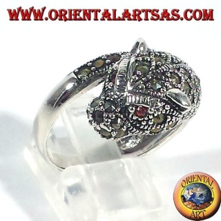 Anello d'argento Tigre con marcasite ed occhi di rubino