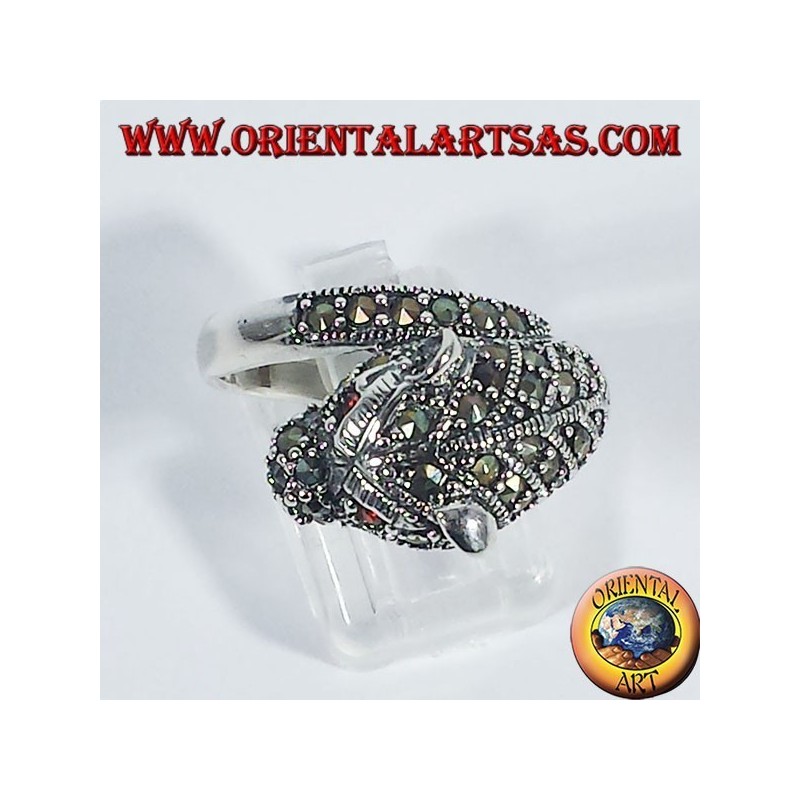 anillo de plata, tigre con marcasita y rubí ojos