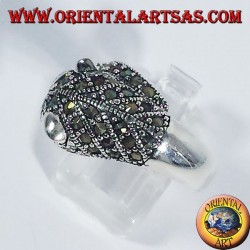 anillo de plata, tigre con marcasita y rubí ojos