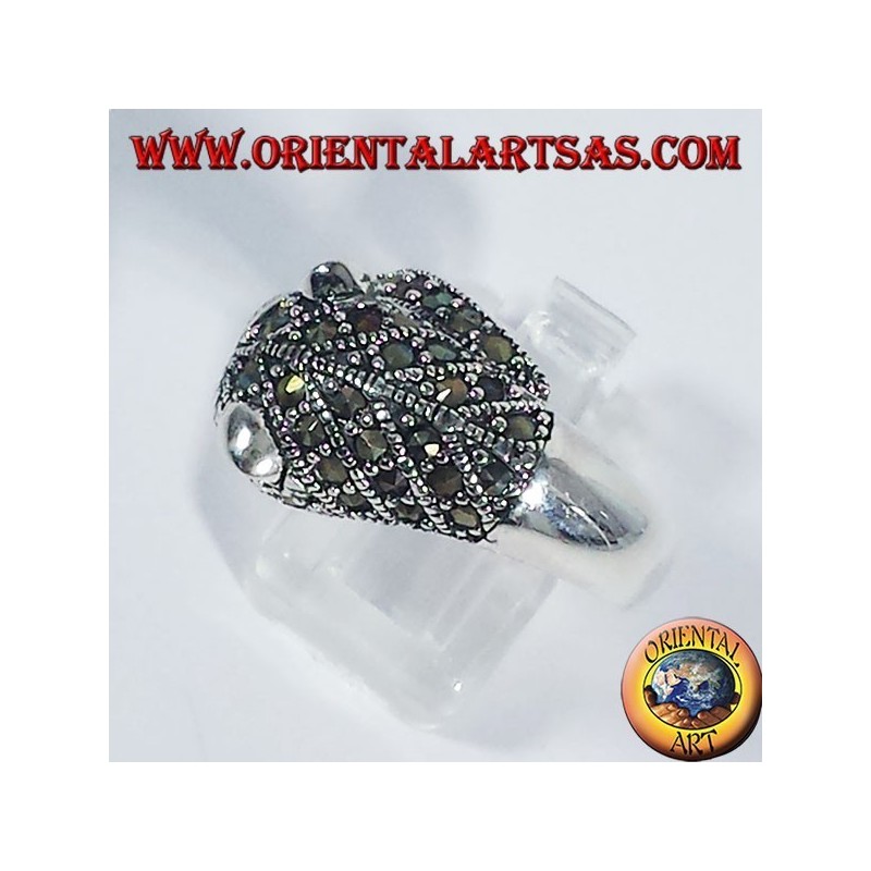 anillo de plata, tigre con marcasita y rubí ojos