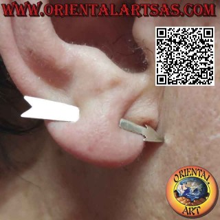 Faux silver earring (without hole), the massive arrow