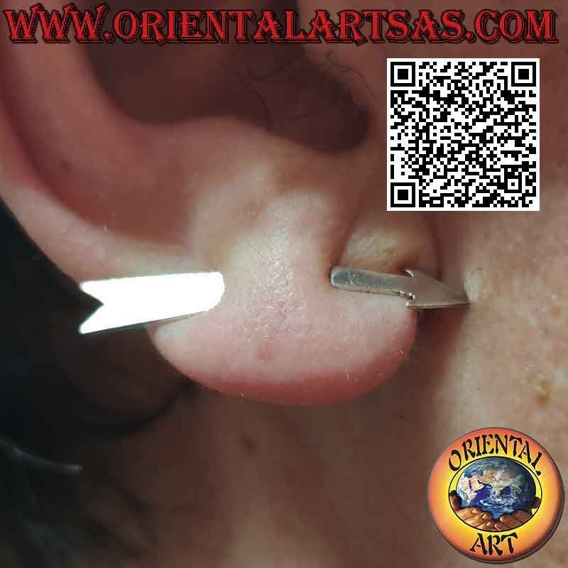Orecchino in argento finto (senza buco), la freccia massiccia