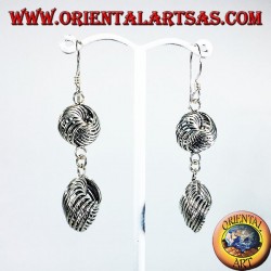 silver earring, two rings node