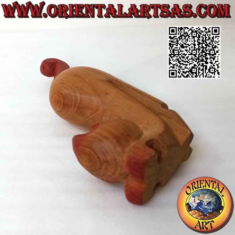 Escultura de gato tailandés en posición de alerta, en madera de teca