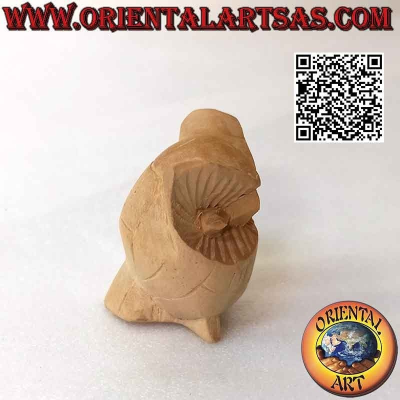 Sculpture d'un hibou accroupi en bois d'hibiscus de 4,5 cm