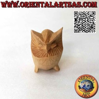 Skulptur einer kauernden Eule aus 4,5 cm starkem Hibiskusholz