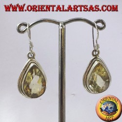 Pendientes de plata con topacio en la caída de facetas