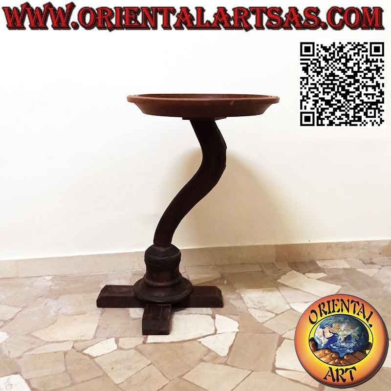Mesita redonda con tapa descentralizada sobre eje curvo en madera de teca antigua