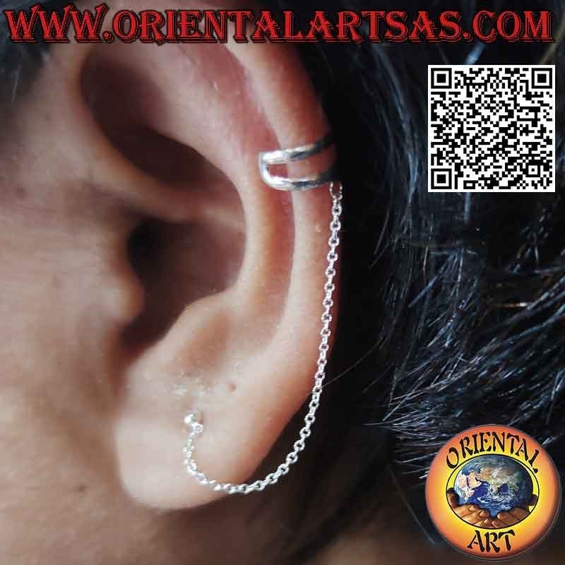 Silberne Ohrmanschette mit Kette und Lappenpunkt, Paar Ringe