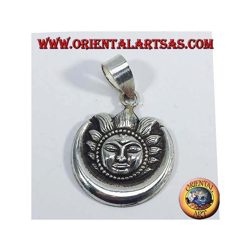 Colgante de plata de la luna del sol de Nepal