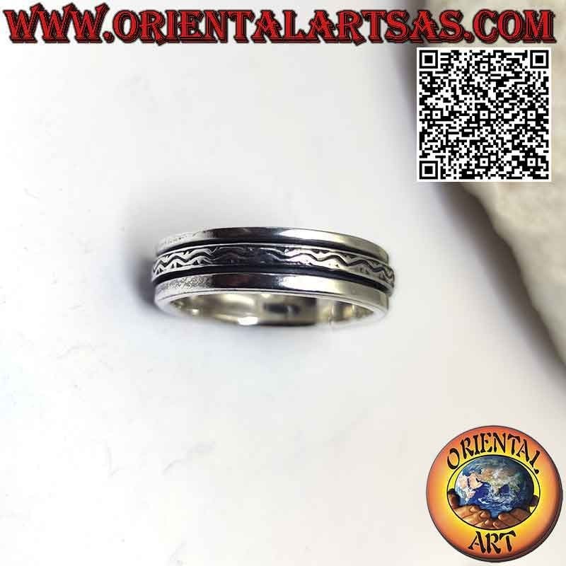 Bague en argent avec bande anti-stress, ligne ondulée et décorations gravées