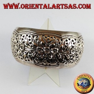 Plata pulsera rígida cincelado a mano