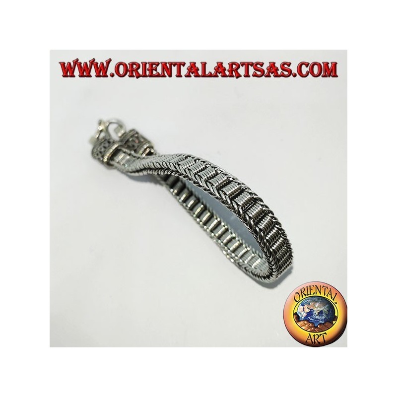 Bracelet plat en argent avec spirales centrales