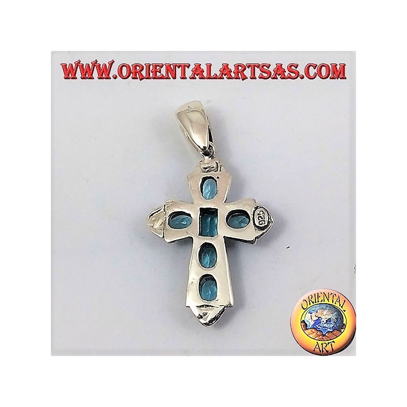 colgante, cruz de plata y seis marcassiti con topacio azul