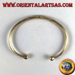 Silver bracelet, hand carved rhombus profile