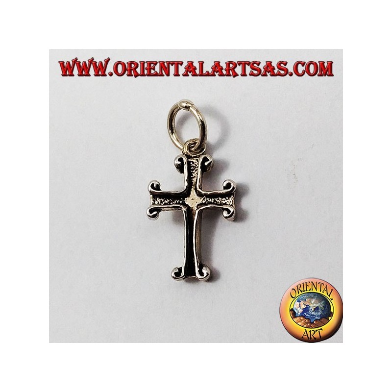 Silver pendant, small cross carved