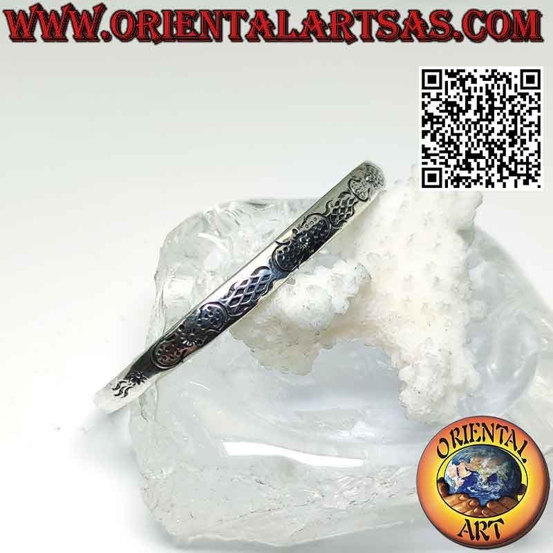 Bracelet rigide en argent 925‰ avec décor Maori symétrique gravé et boule terminale