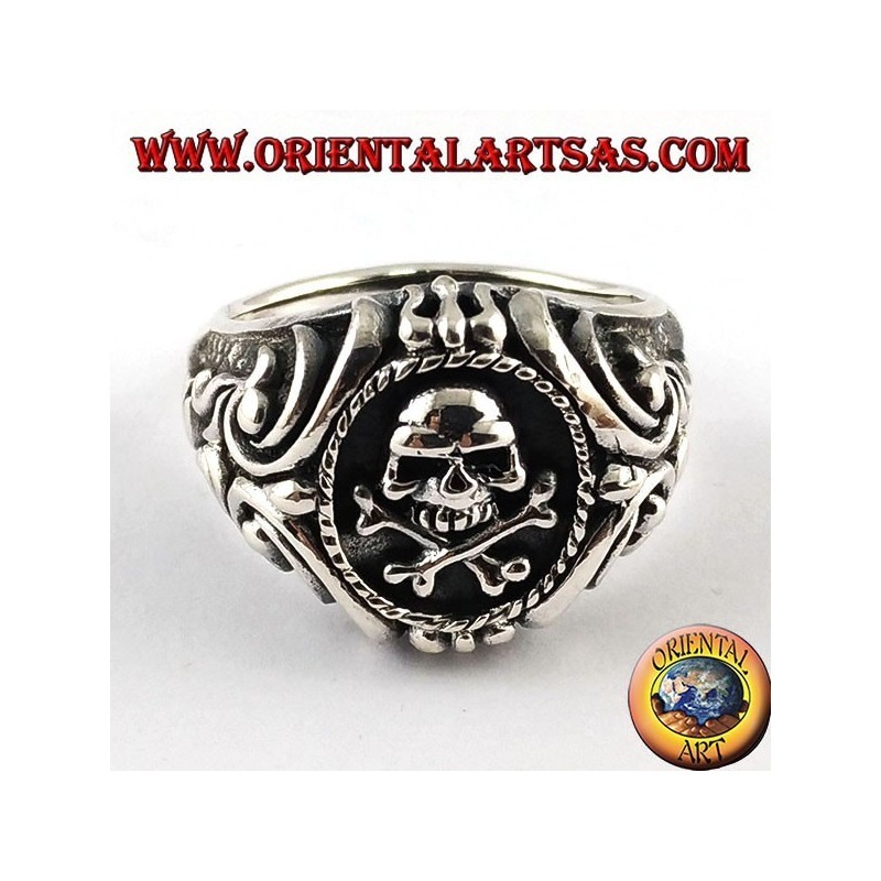 Bague argent, crâne pirate avec transversale latérale