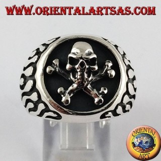Anillo de plata, cráneo del pirata de llama