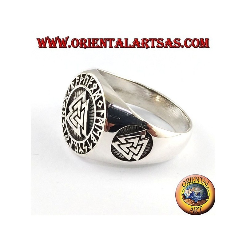 Anello d'argento, Nodo di Odino con rune  celtiche