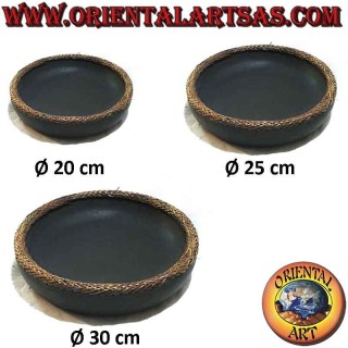 Lombok round bowl in mahogany wood with woven wicker edge