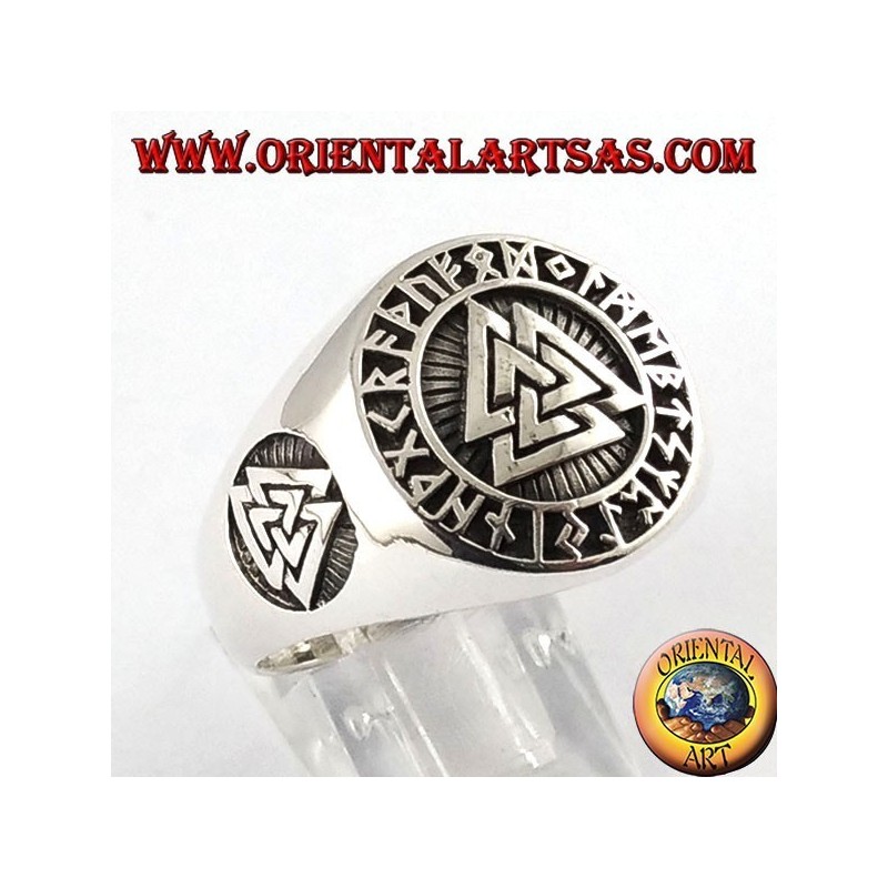 anillo de plata, nudo de Odin con runas celtas