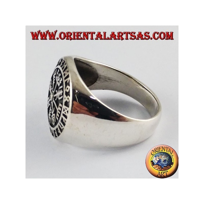 Bague en argent, et Aegishjalmur vegvisir avec Celtic runes