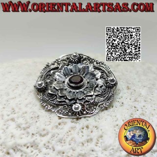Spilla in argento 925 ‰ grande fiore con granato naturale ovale centrale e decorazioni minuziose fatte a mano