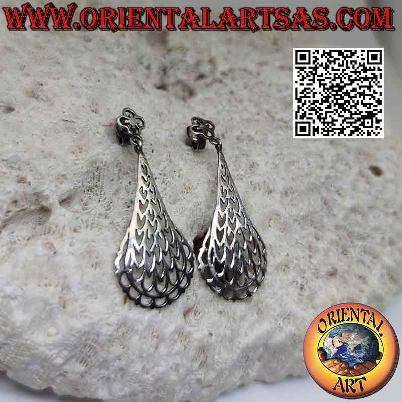 Pendientes de lóbulo de plata con placa colgante calada (corazones)