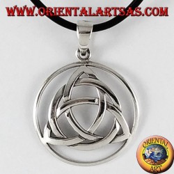 Colgante de plata, de tyrone nodo Triquetra en el círculo