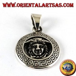 Colgante de plata, la medusa