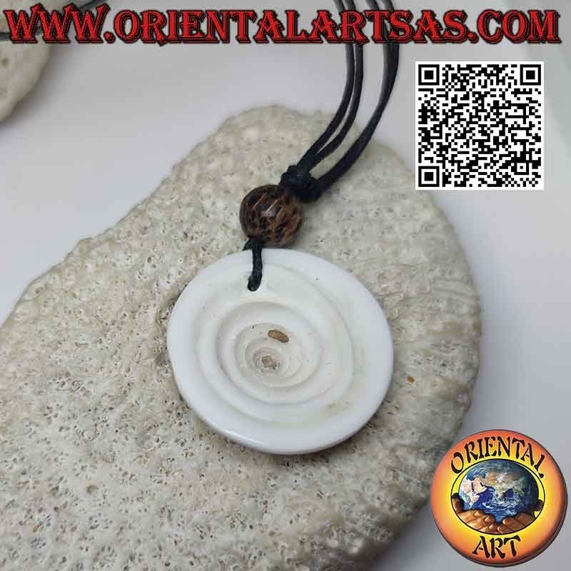 Necklace with round Gastropod shell and slip knots (A)