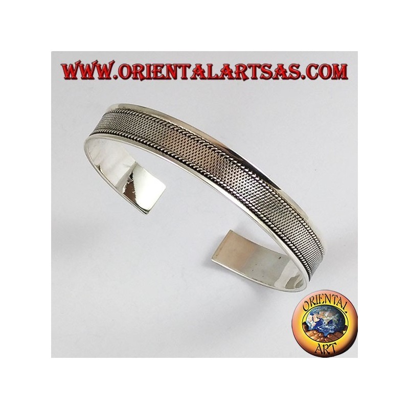 Bracelet en argent serré, réseau de conception
