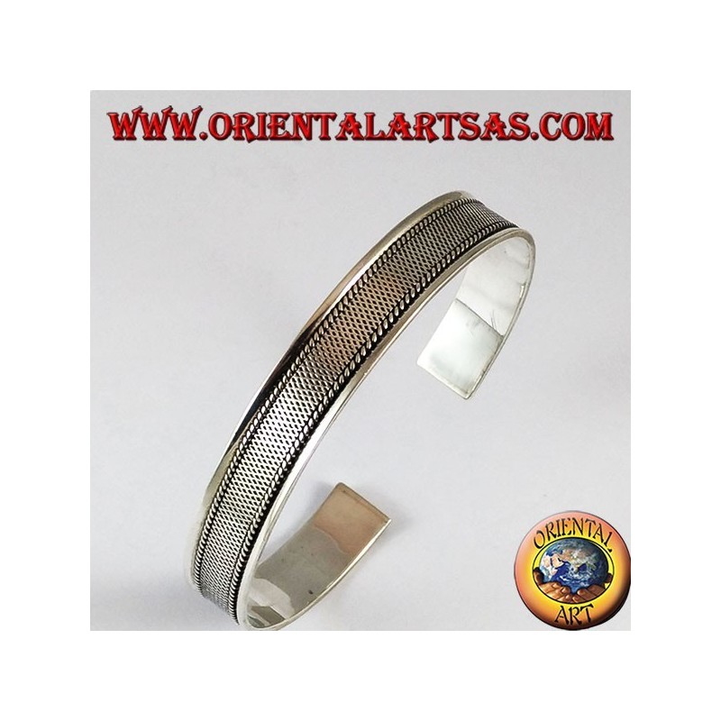 Bracelet en argent serré, réseau de conception