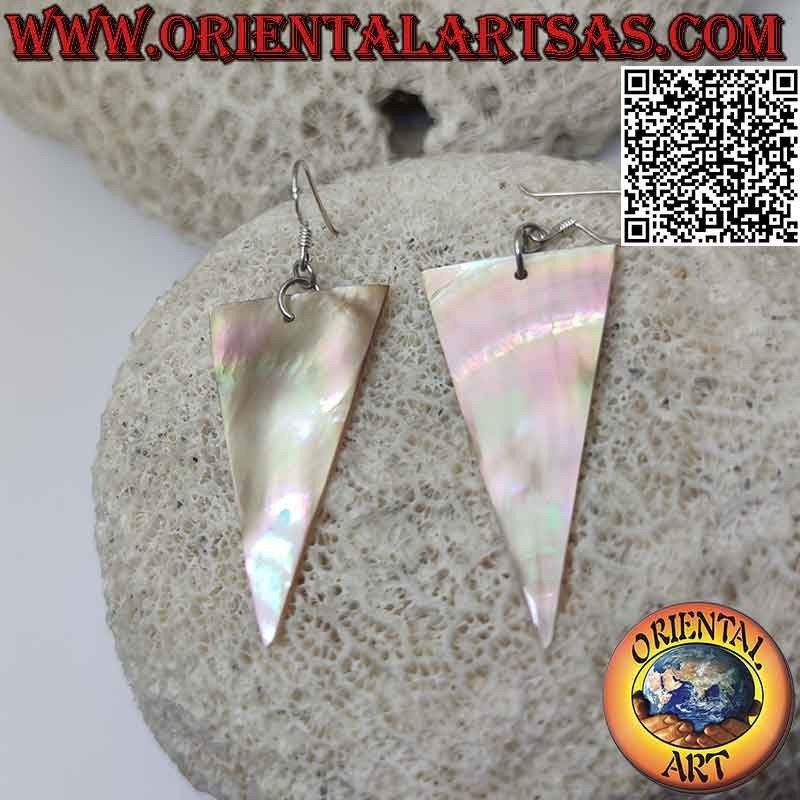 Orecchini in argento a monachella con triangolo isoscele rovesciato di madreperla rosé