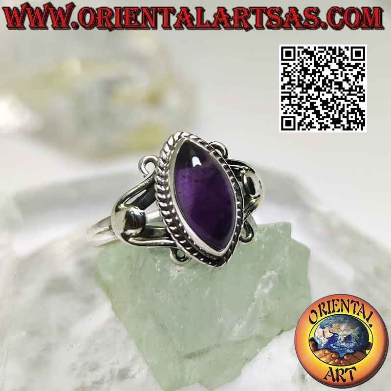 Silberring mit Schiffchen-Cabochon-Amethyst an U-Haken-Fassung