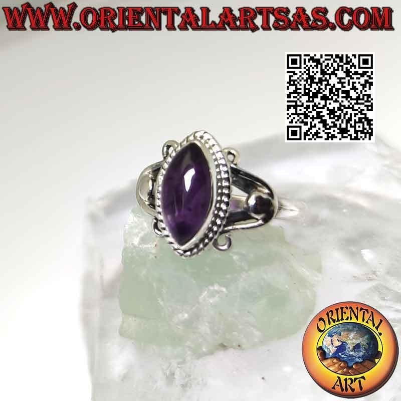 Silberring mit Schiffchen-Cabochon-Amethyst an U-Haken-Fassung