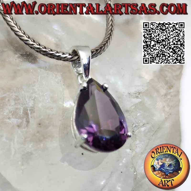 Silberanhänger mit facettiertem synthetischen Amethyst in Tropfenform auf einem glatten Doppelrahmen