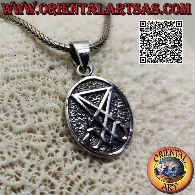 Pendentif en argent, médaille ovale avec croix de Léviathan (Croix de Satan) en bas-relief
