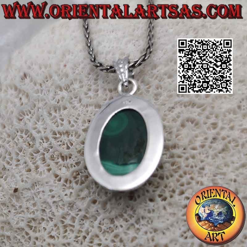 Ciondolo in argento con malachite ovale cabochon e bordo liscio