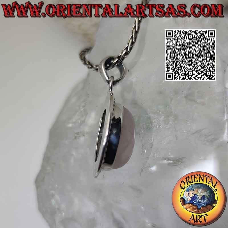Ciondolo in argento con quarzo rosa ovale cabochon contornato da una fila di microsfere lisce (15x12)
