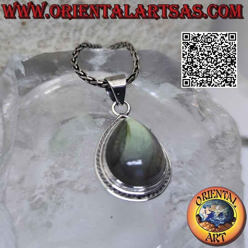 Colgante de plata con labradorita gota cabujón en engaste liso con fila de microesferas