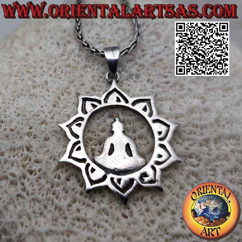 Pendentif en argent lisse, Bouddha méditant dans la fleur de lotus