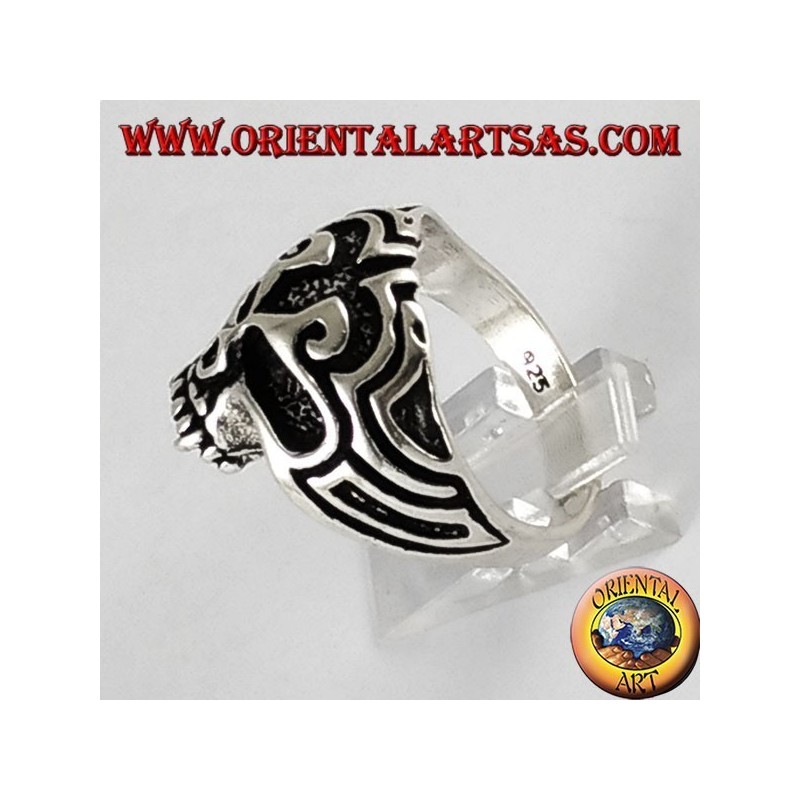 Anillo de plata cráneo maoríes
