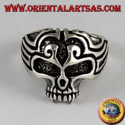Anillo de plata cráneo maoríes