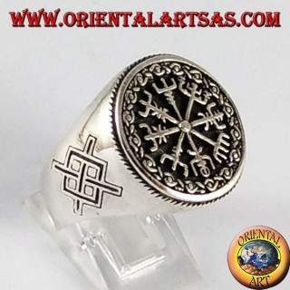 Bague en argent, vegvisir avec Gungnir, la lance d'Odin, Rune