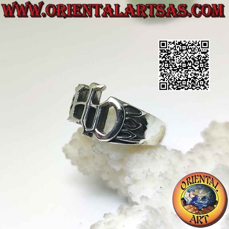 Anello in argento con scritta "HD" (Harley Davidson) traforata e fiamme sui lati