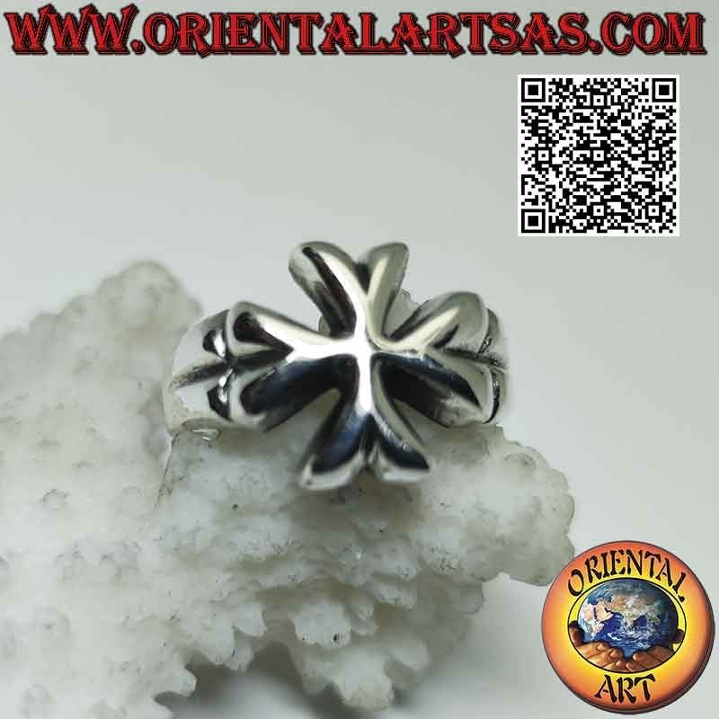 Smooth silver ring with cross of Saint Emilian of Cogolla (Visigothic cross) anchored
