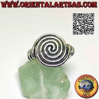 Anello in argento con spirale fitta bombata agganciata lateralmente